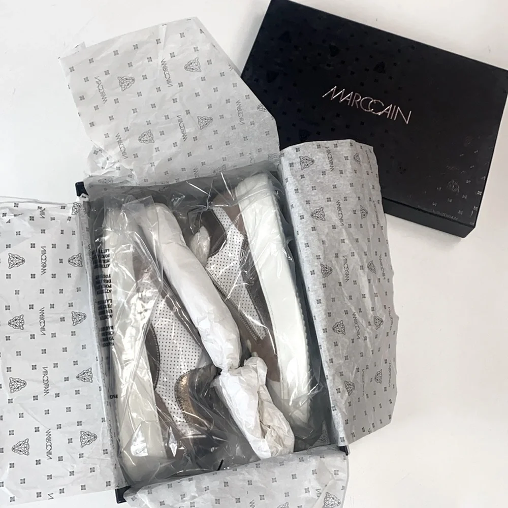 (LGSF) Marc Cain Article Sneaker Suede & Metallic Gold trim, Size 9, New in Box